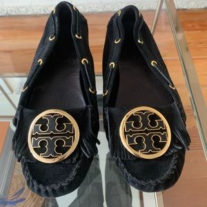 Tory Burch Business Flats Moccasins gold hardware black suede fringe